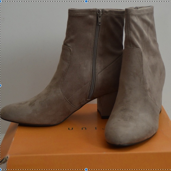 Ladies Size 10 booties - Picture 2 of 8